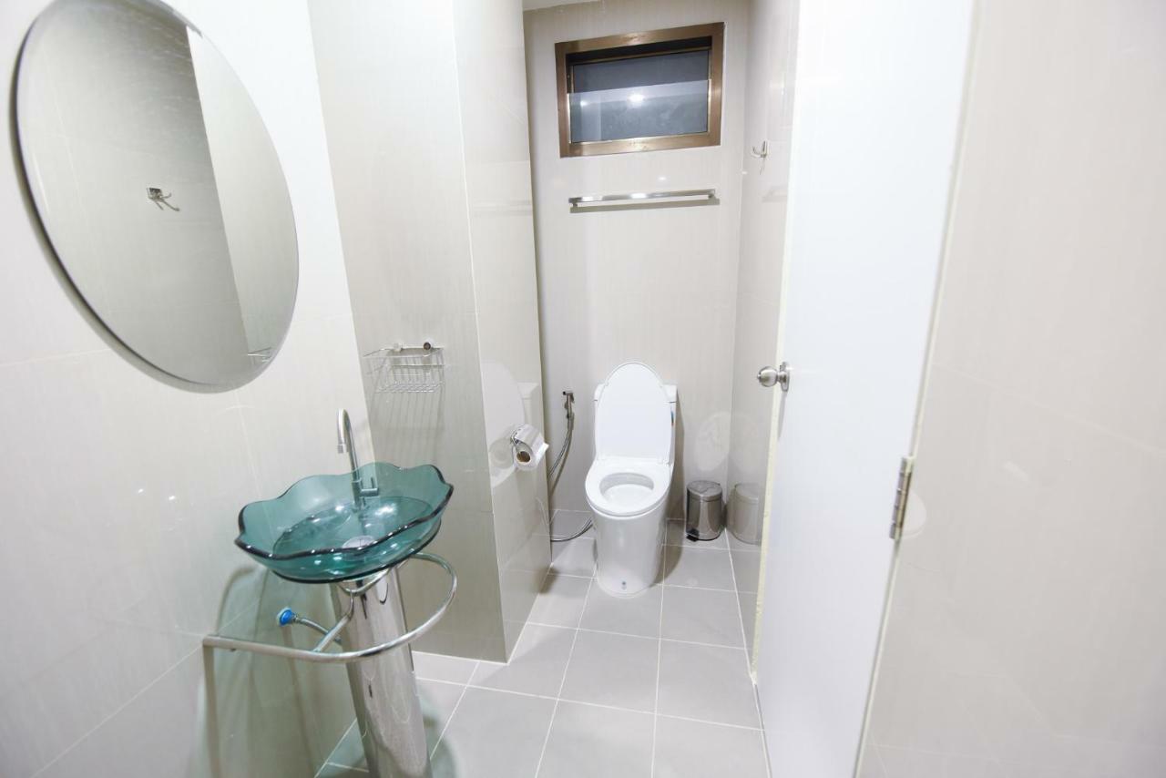 Wish Hotel Ubon Ubonratcsathani Kültér fotó