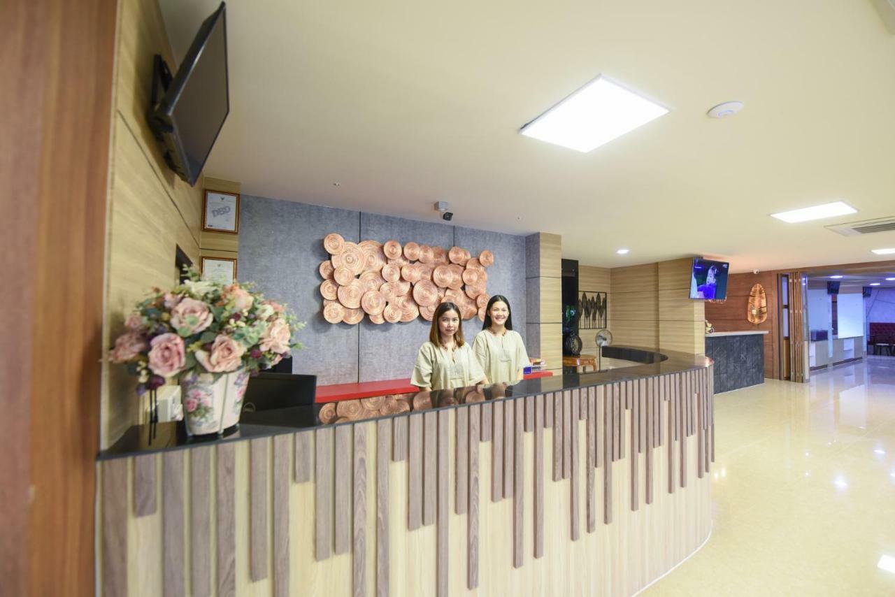 Wish Hotel Ubon Ubonratcsathani Kültér fotó