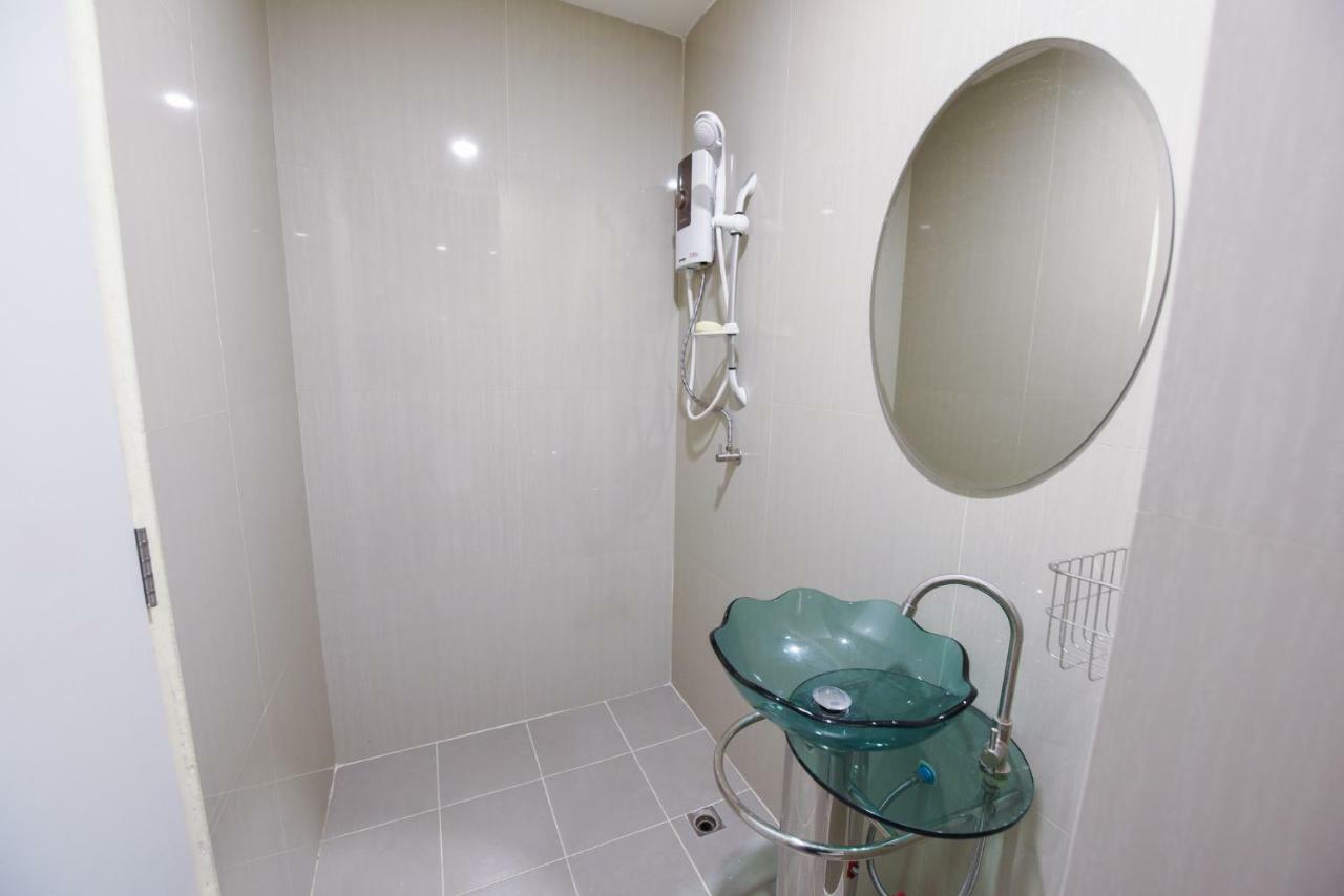 Wish Hotel Ubon Ubonratcsathani Kültér fotó
